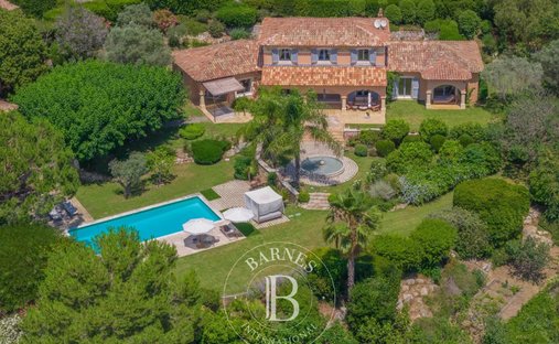 Villa in Antibes, Provence-Alpes-Côte d'Azur, France 1