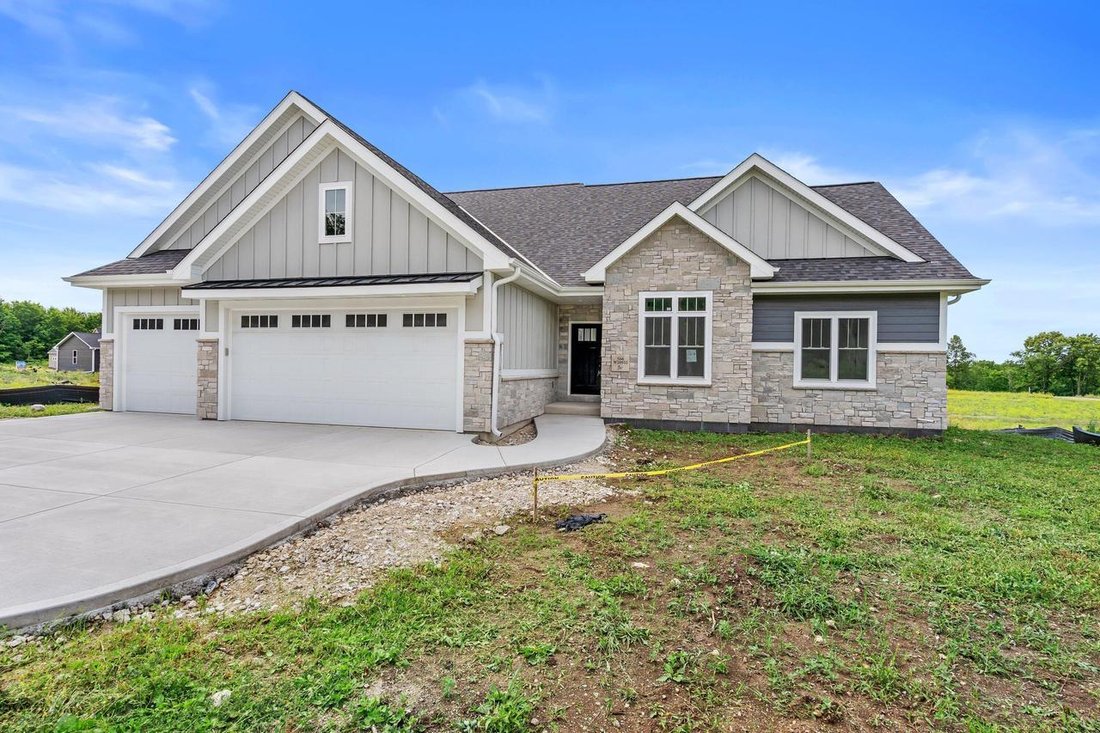 House in Menomonee Falls, Wisconsin, United States 1 - 18349204