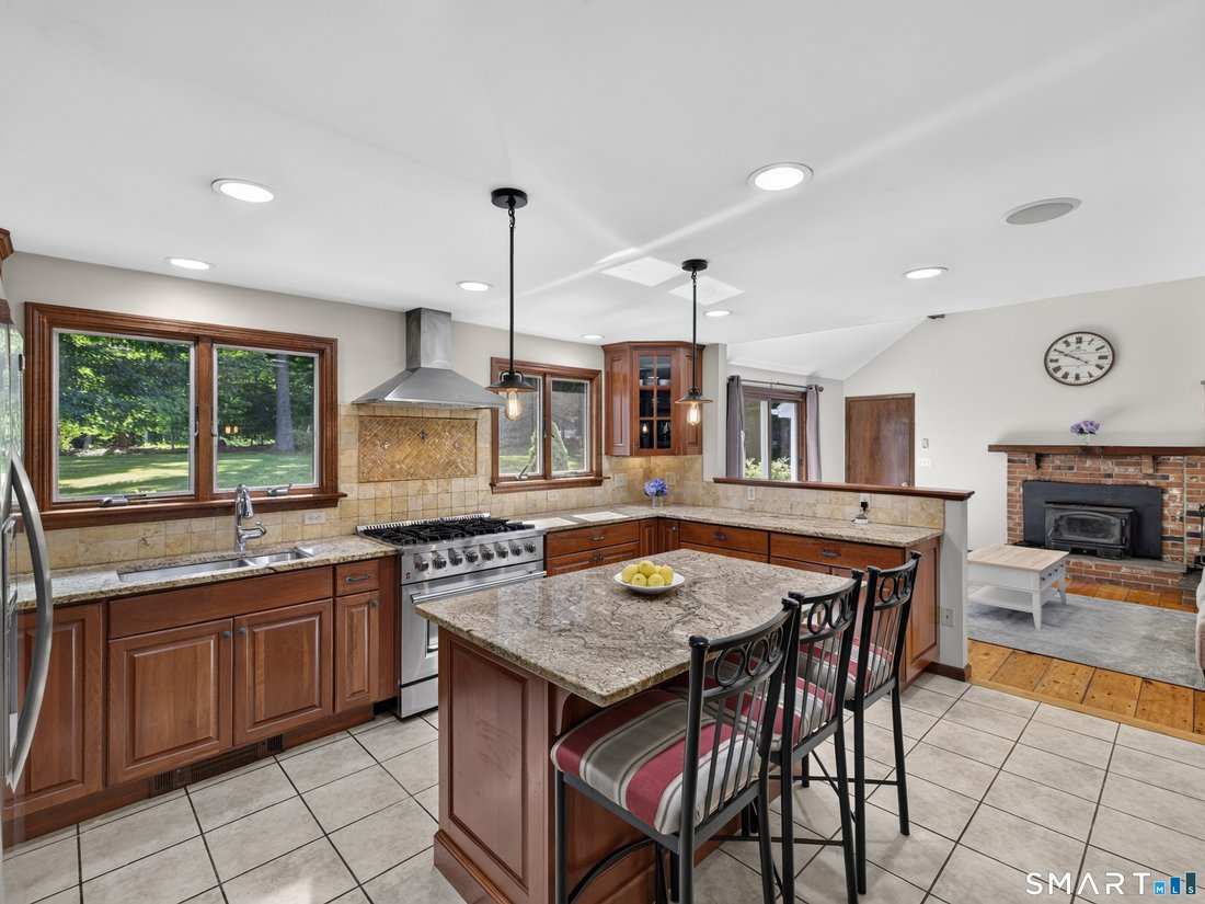 House in Old Saybrook, Connecticut, United States 4 - 18349695