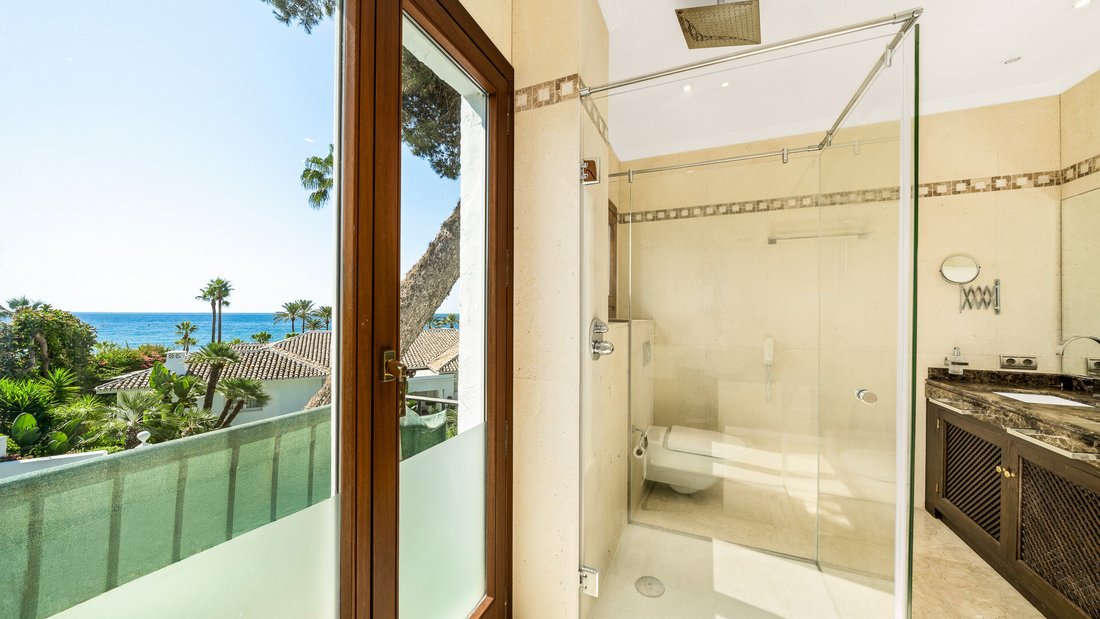 Apartment in Golden Mile, Andalusia, Spain 5 - 11037259