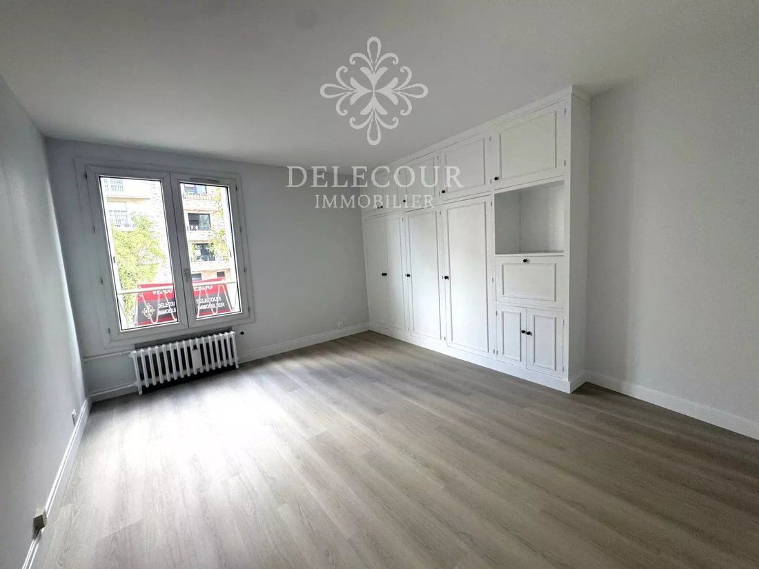 Apartment in Montrouge, Ile-de-France, France 5 - 18320043