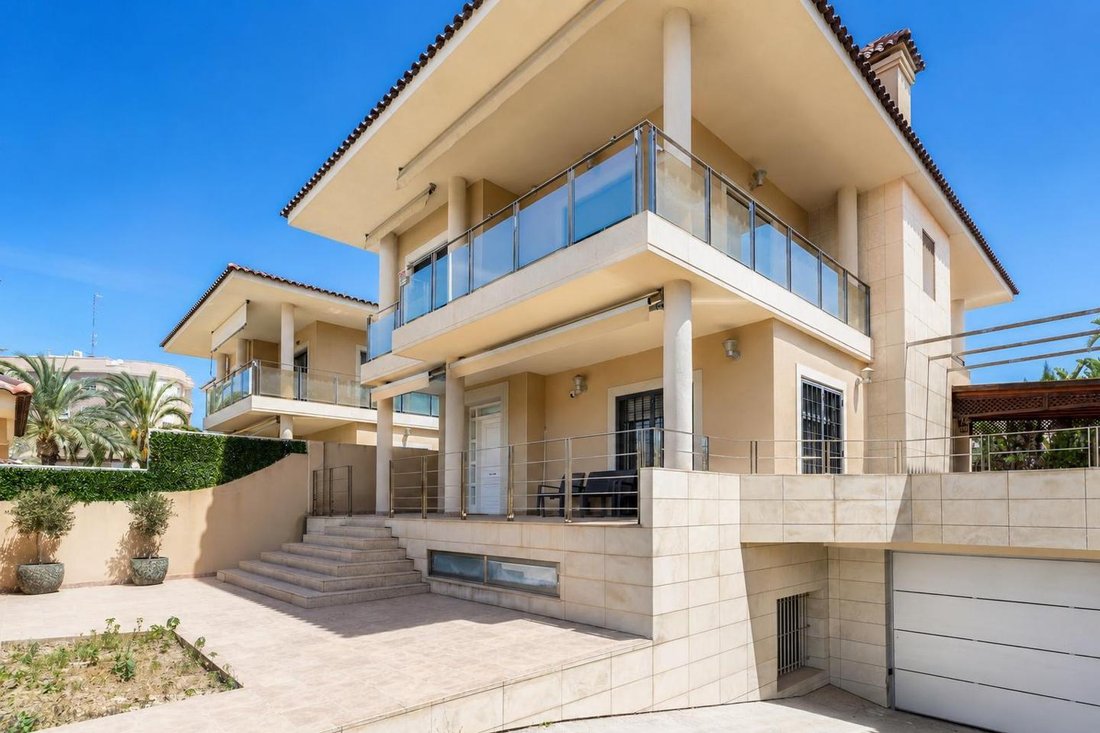 Villa in Elche, Land Valencia, Spanien 2 - 18334864