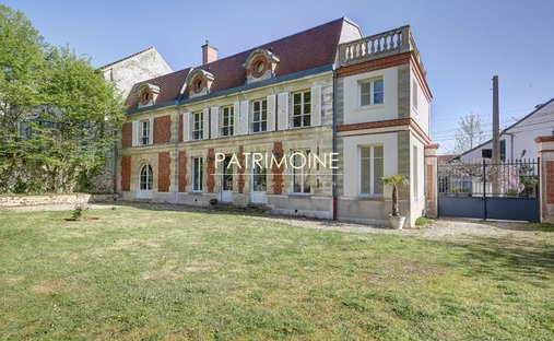 Villa in Orgeval, Ile-de-France, France 1