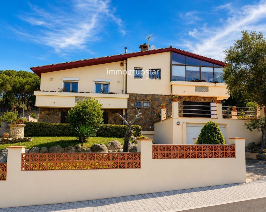 Chalet in Platja d'Aro, Catalonia, Spain 1 - 18335375