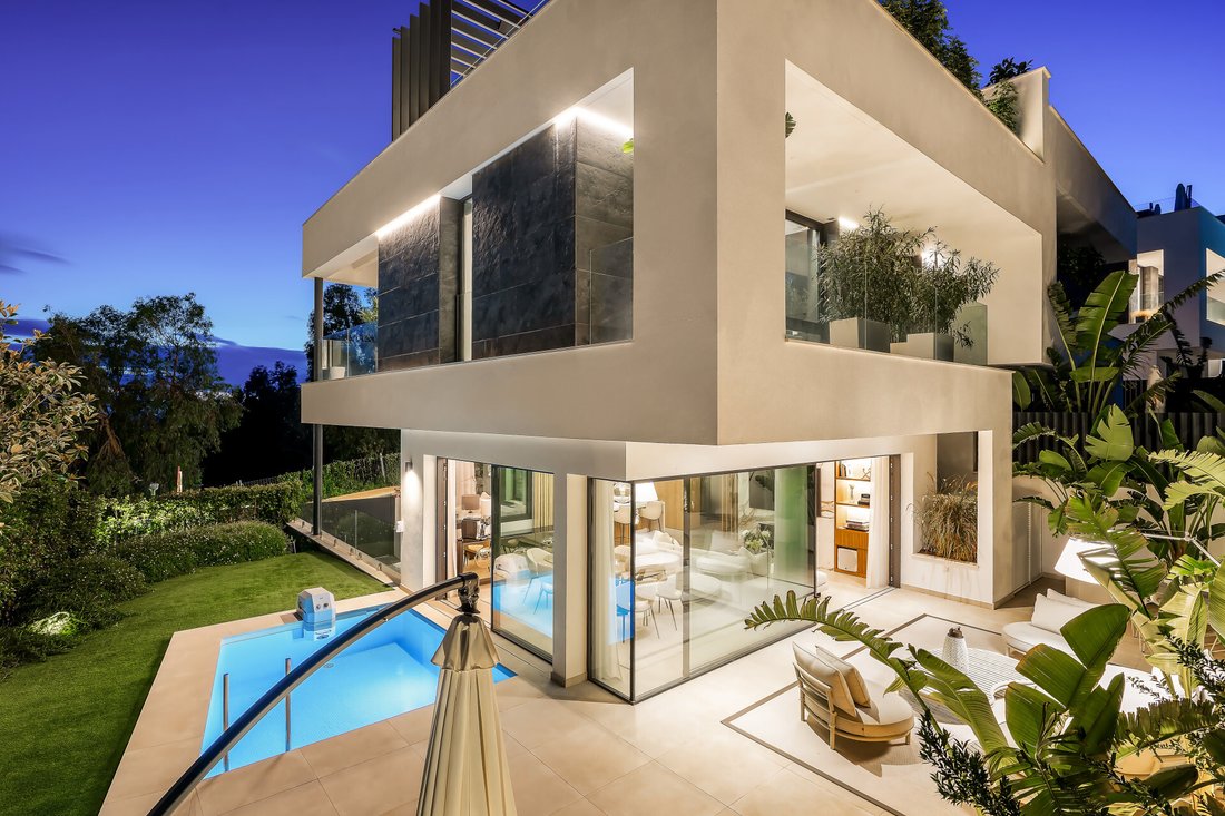 Villa in Sierra Blanca, Marbella, Spain 2 - 18344078
