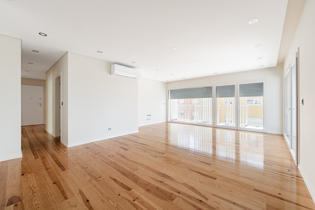 Apartment in Estoril, Cascais e Estoril, Lisbon 4 - 18342749