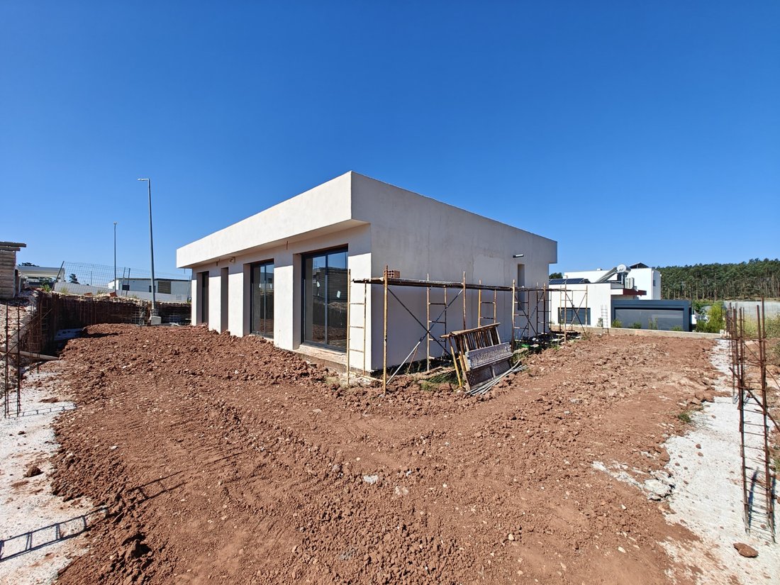 House in Santo Onofre e Serra do Bouro, Leiria District, Portugal 3 - 16598291