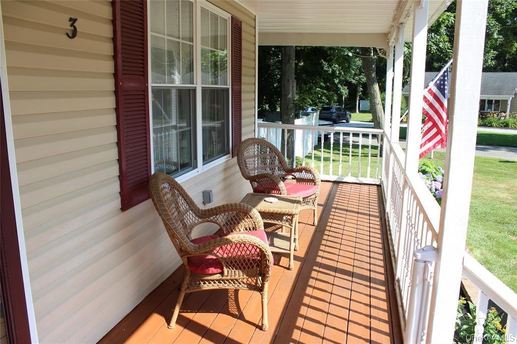 House in Mastic Beach, New York, United States 5 - 18334673