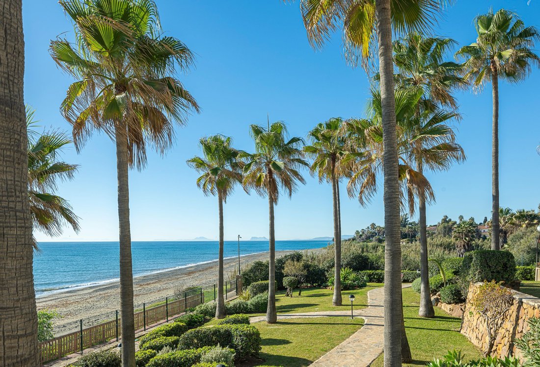 Appartamento a Estepona, Andalusia, Spagna 3 - 18347247