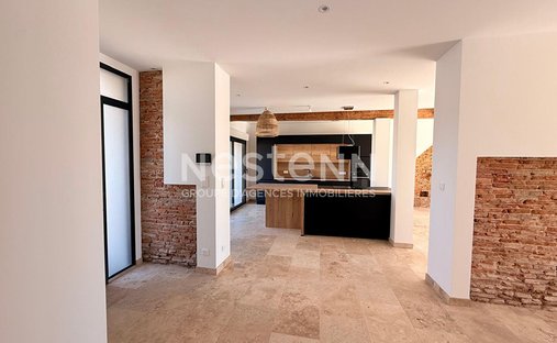 House in Flourens, Occitania, France 1