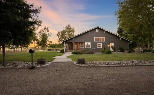 House in Los Molinos, California, United States 1