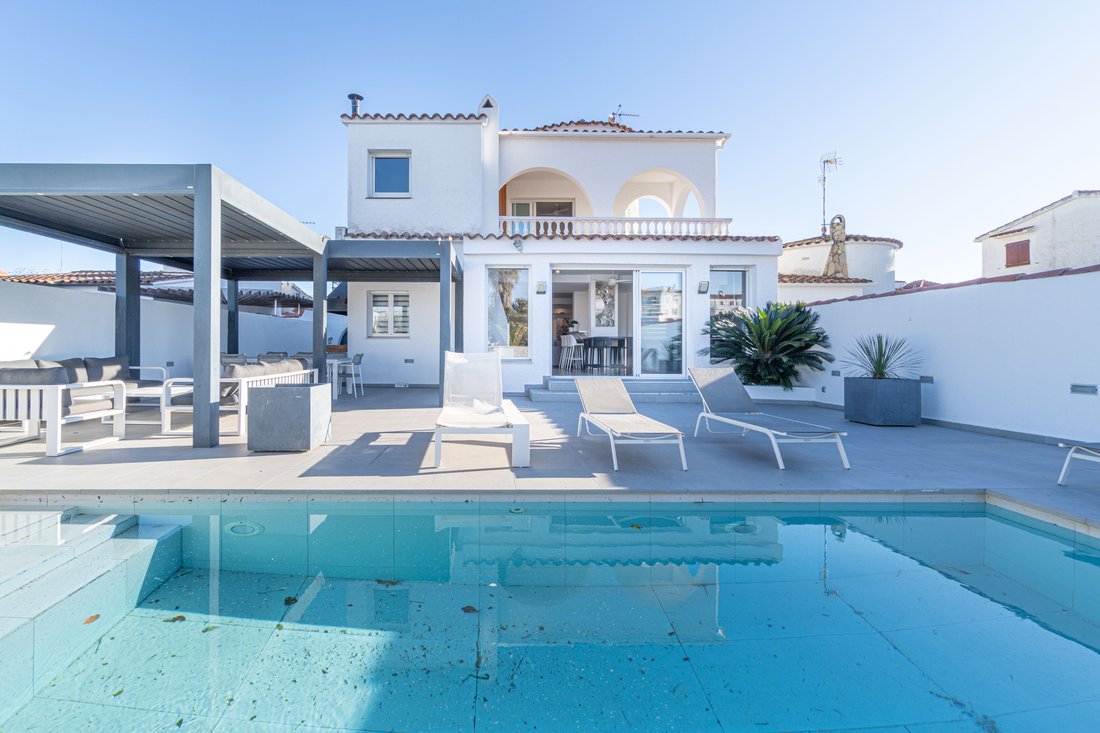 House in Empuriabrava, Catalonia, Spain 1 - 18338568