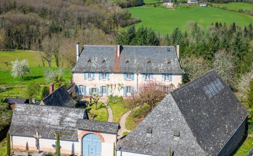 Casa a Arnac-Pompadour, Nuova Aquitania, Francia 1