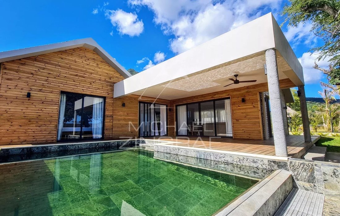 Villa in Grande Riviere Noire, Rivière Noire District, Mauritius 4 - 12184446