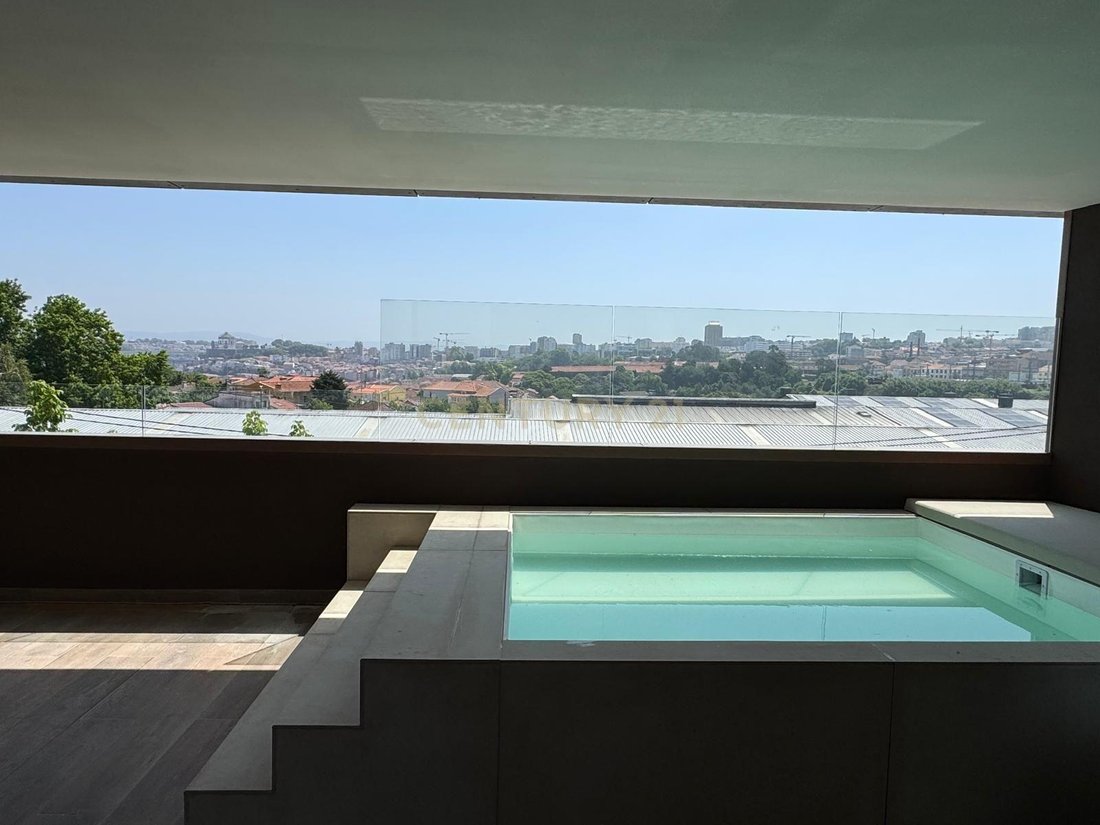 Apartment in Santa Marinha e Sao Pedro da Afurada, Porto District, Portugal 2 - 18336864
