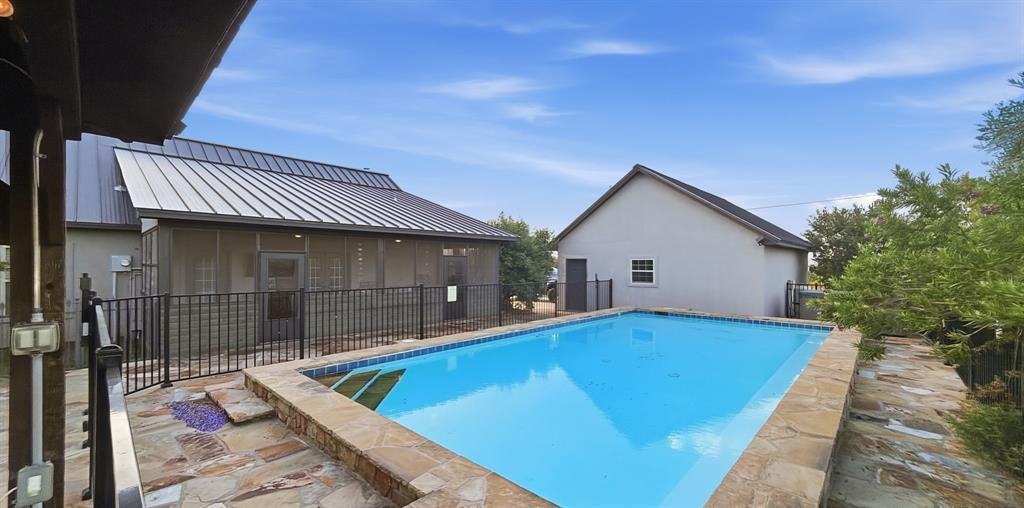 House in Graford, Texas, United States 5 - 18340718