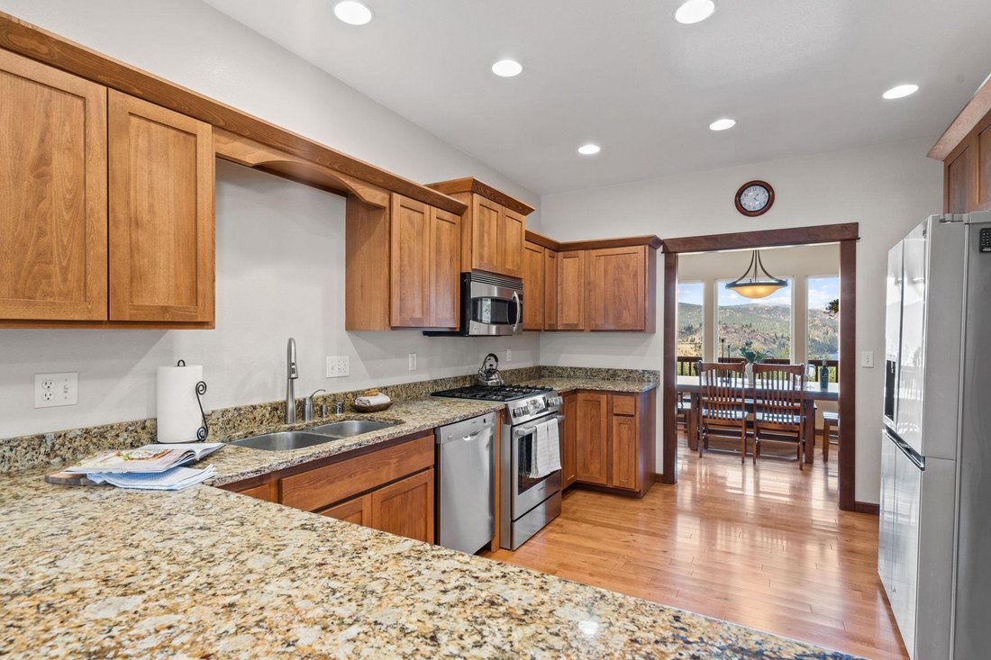 House in Nine Mile Falls, Washington, United States 5 - 18339538