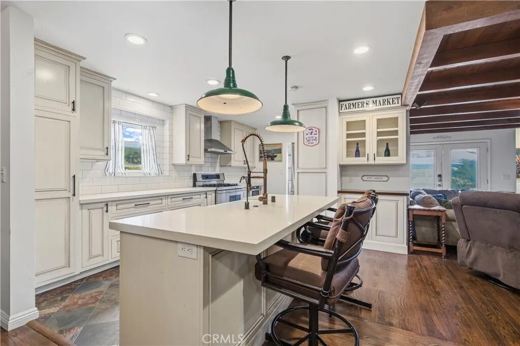 Condo in Fullerton, California, United States 5 - 18336386