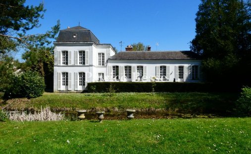 House in La Croix Saint Jacques, Dourdan, France 1