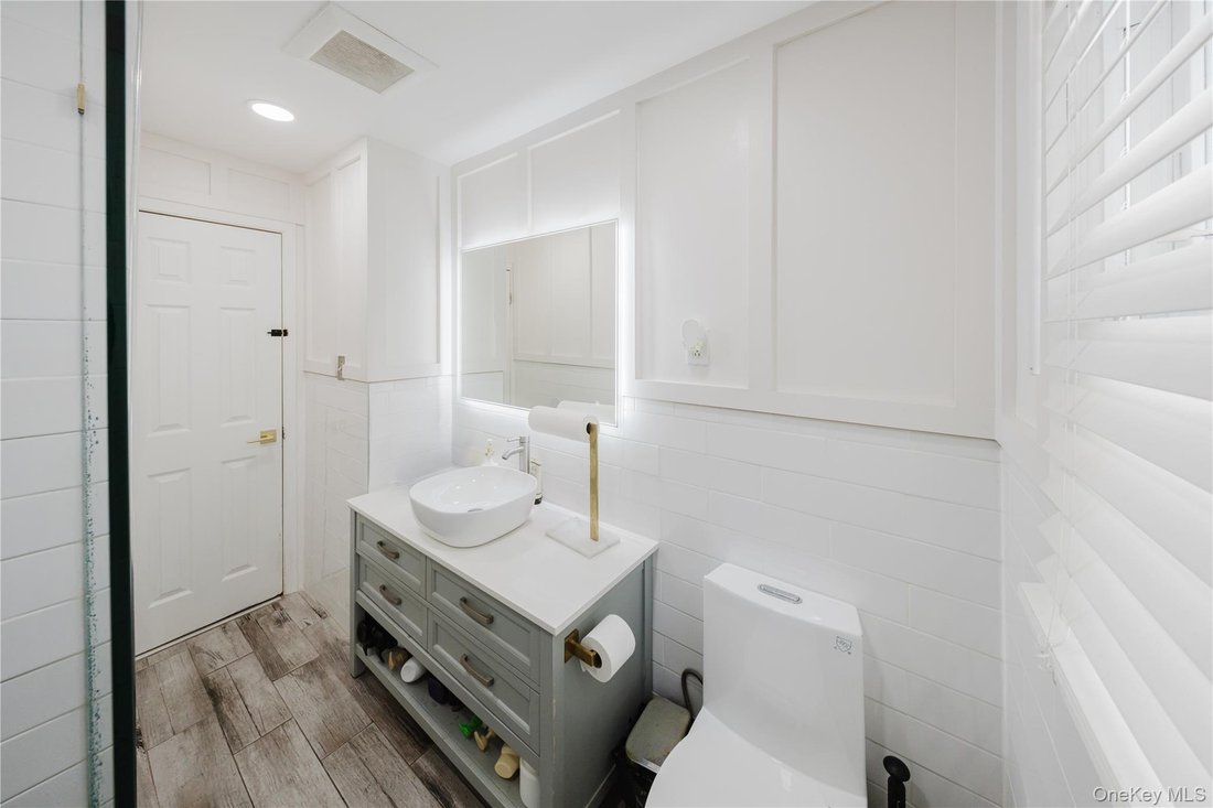 House in New York, New York, United States 5 - 18339953