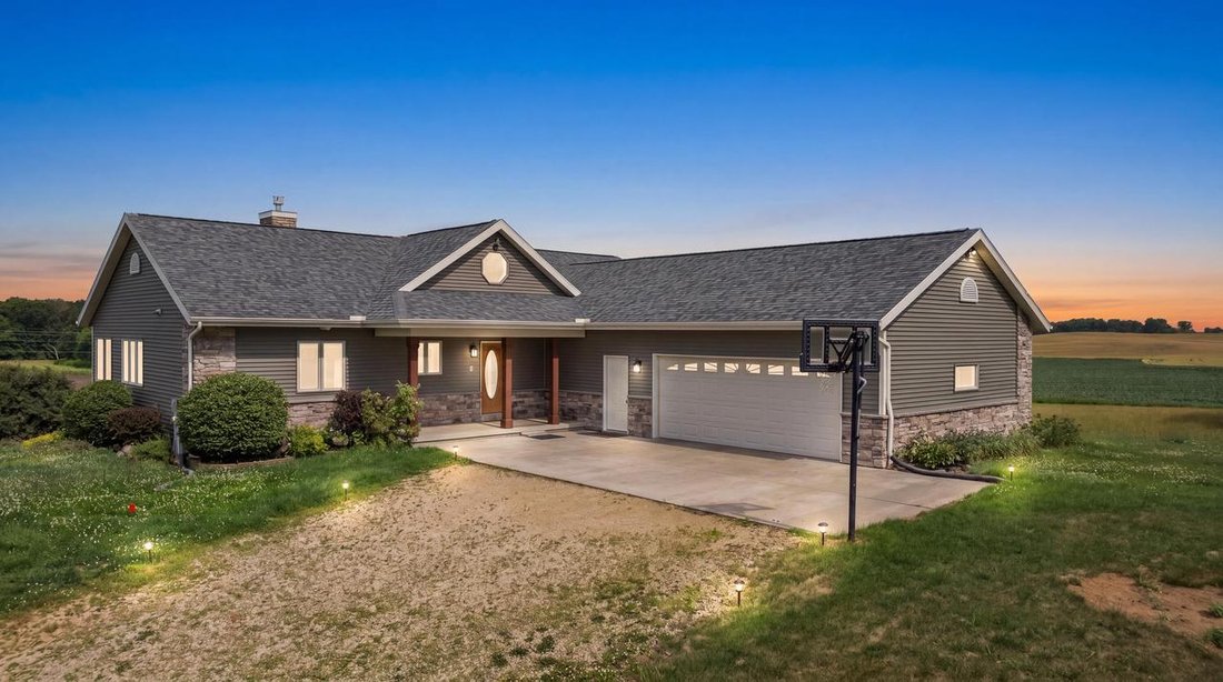 House in Springfield, Wisconsin, United States 3 - 18334896