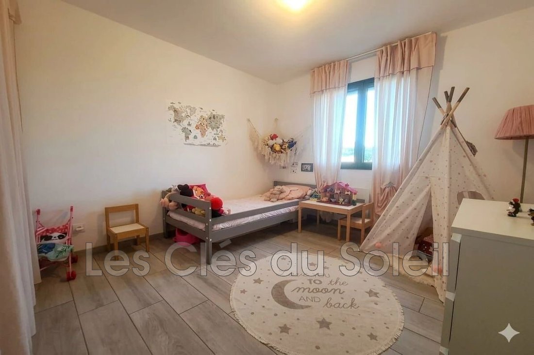 Villa in Le Village, Cuers, France 5 - 18336287