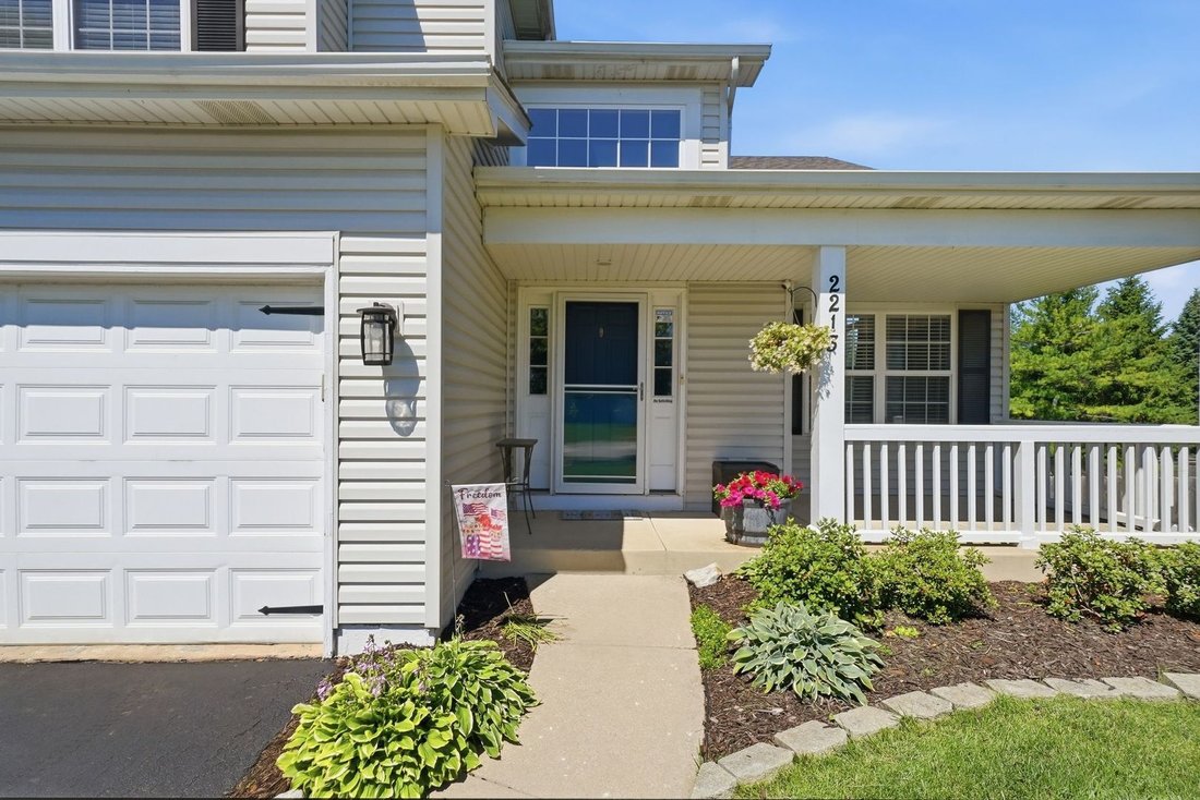 House in Aurora, Illinois, United States 3 - 18345511