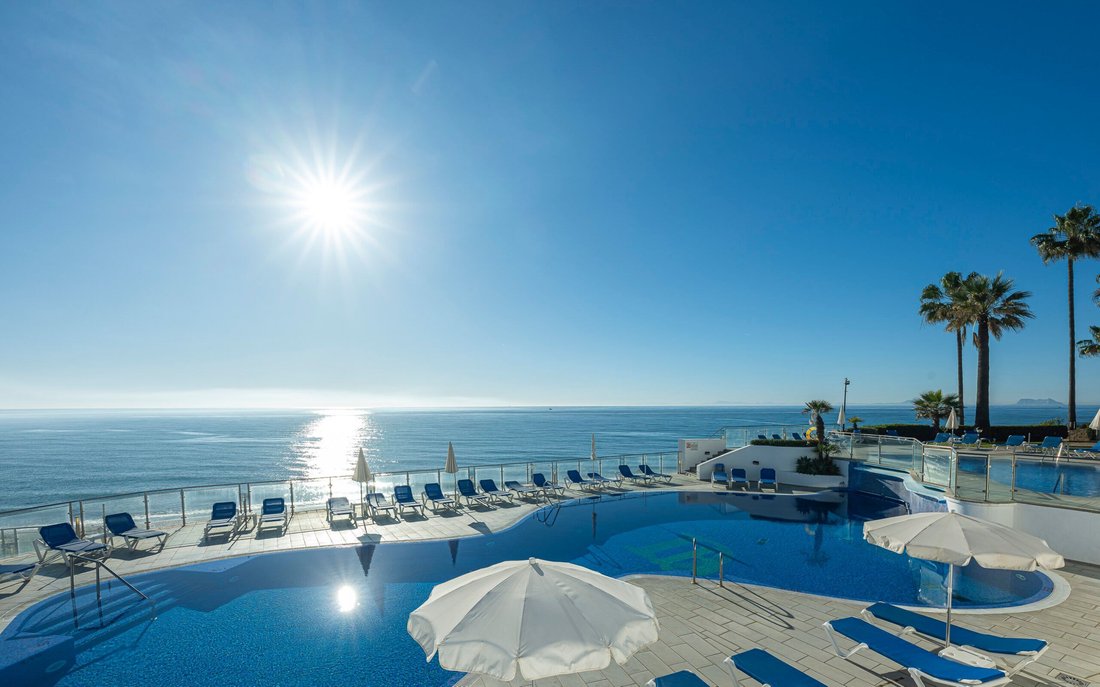 Appartamento a Estepona, Andalusia, Spagna 1 - 18347247