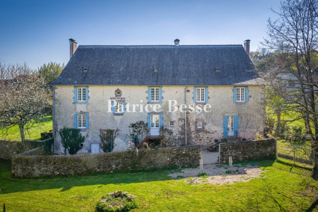 House in Arnac-Pompadour, Nouvelle-Aquitaine, France 2 - 18341061