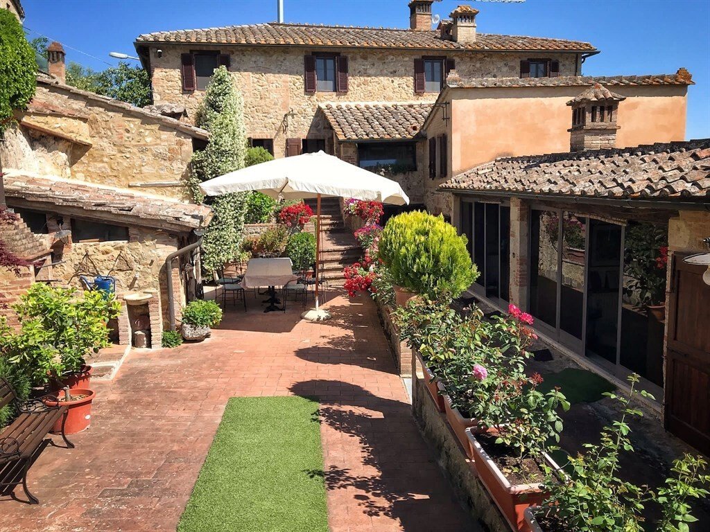 Country House in Sovicille, Tuscany, Italy 1 - 18335523