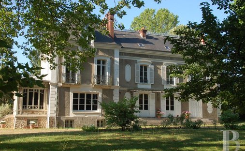 House in Montereau-Fault-Yonne, Ile-de-France, France 1