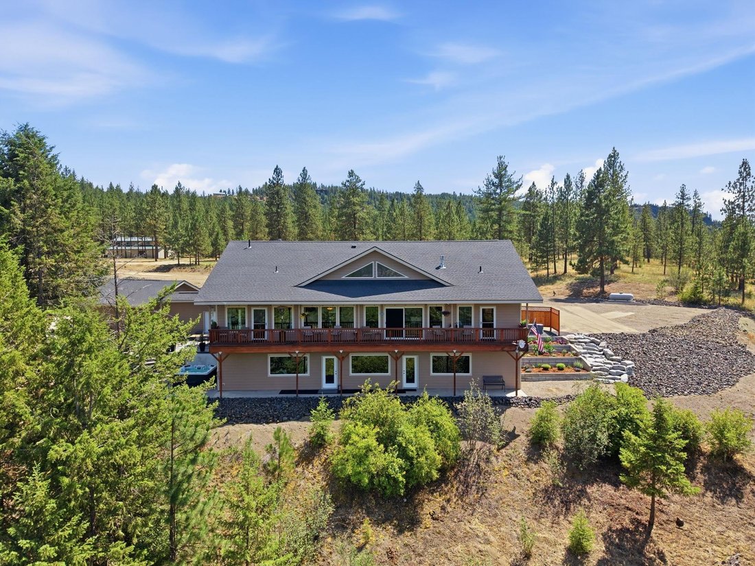 House in Nine Mile Falls, Washington, United States 2 - 18339545
