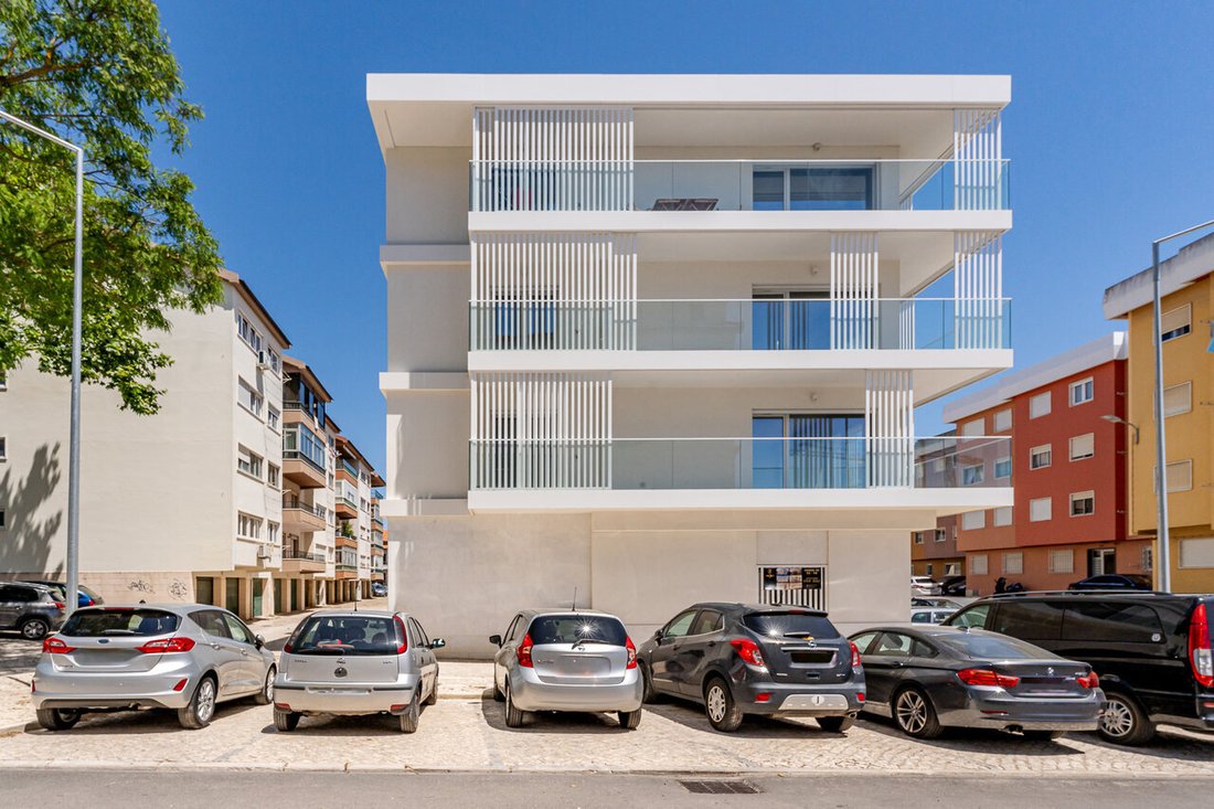 Apartment in Estoril, Cascais e Estoril, Lisbon 2 - 18342749