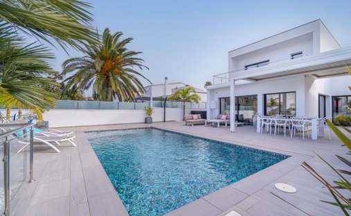Haus in Empuriabrava, Katalonien, Spanien 1