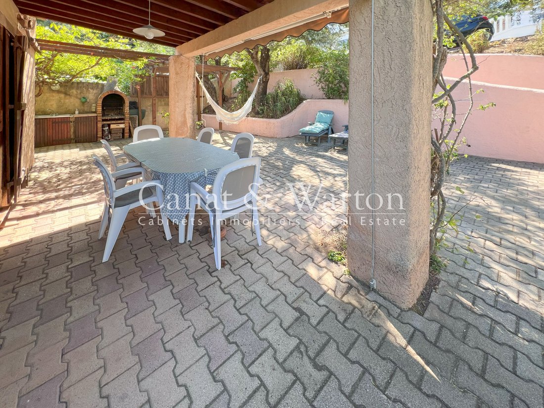 Villa in La Croix-Valmer, Provence-Alpes-Côte d'Azur, France 2 - 18341285