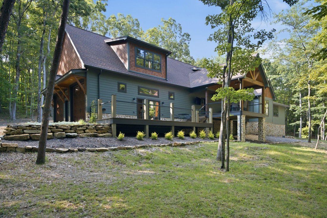 Menlo, Georgia, United States 1 - 18348971