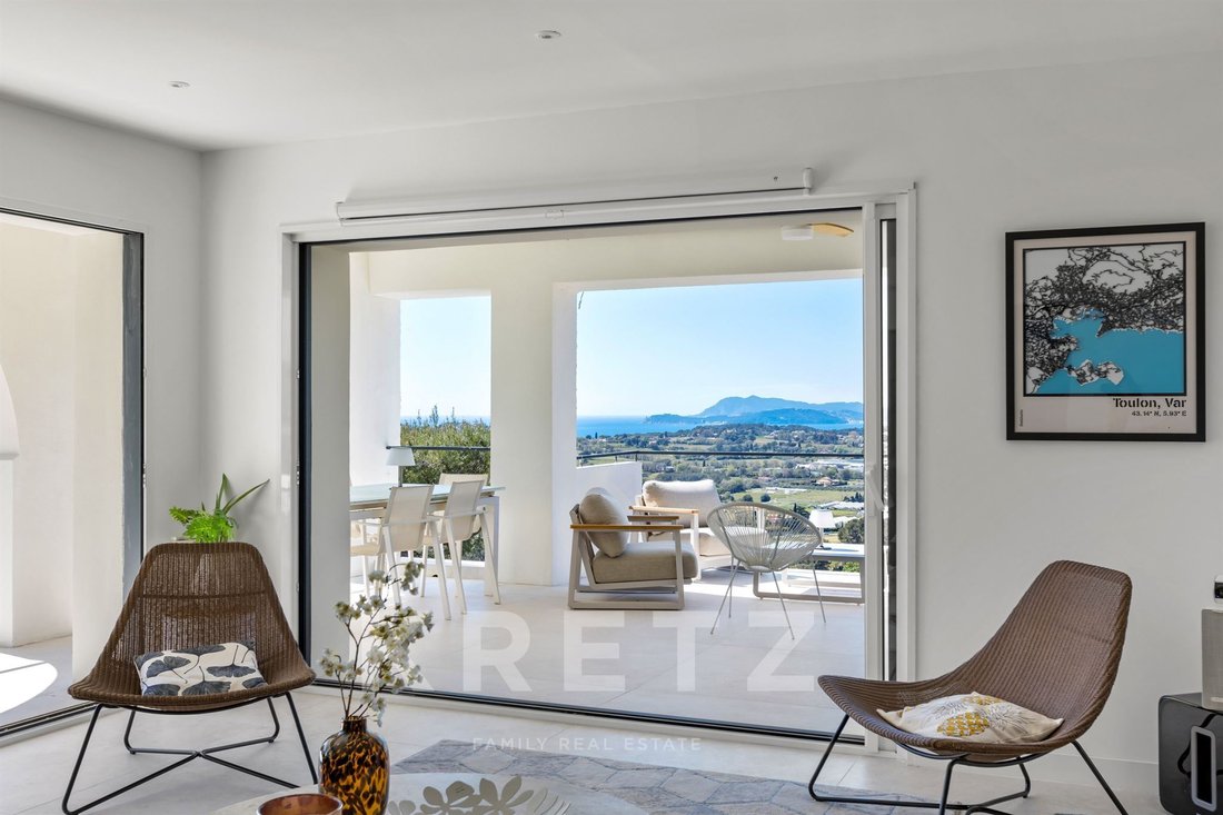 Villa in Carqueiranne, Provence-Alpes-Côte d'Azur, France 4 - 18340969