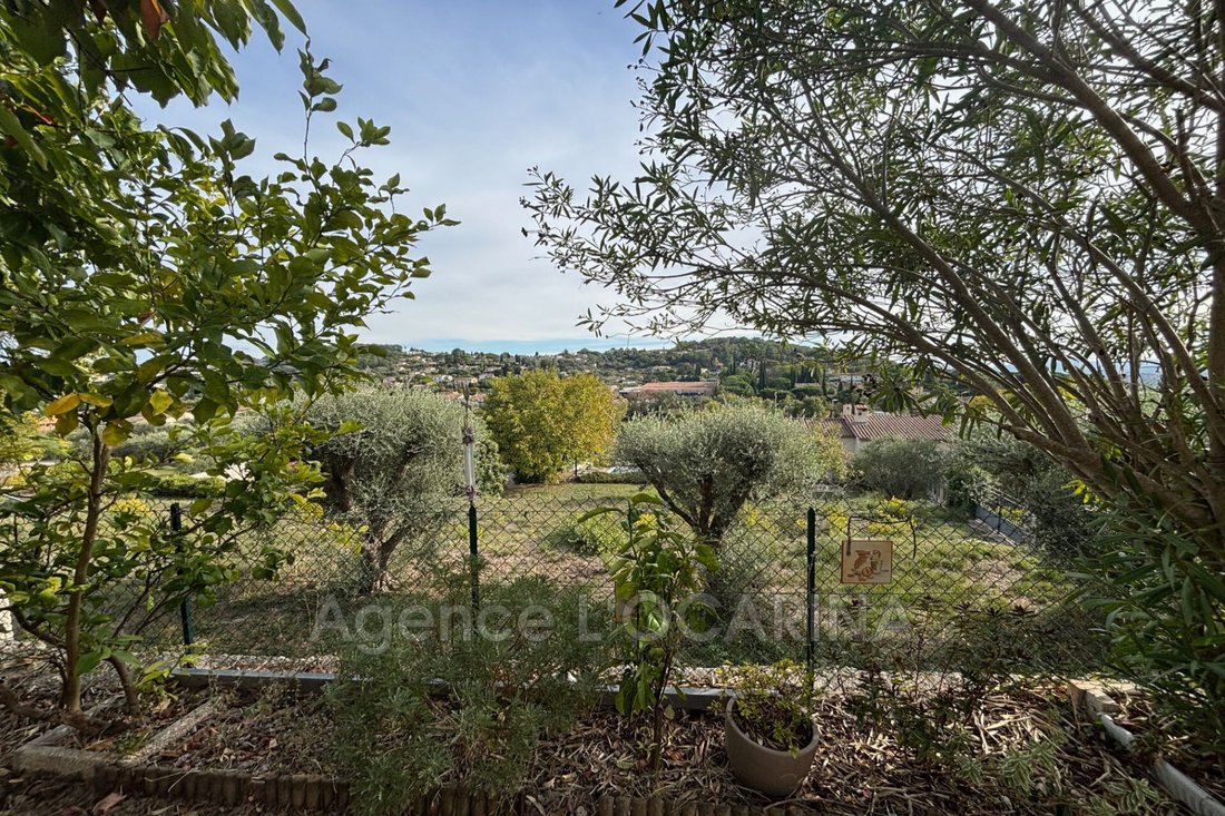 Villa in Grasse, Provence-Alpes-Côte d'Azur, France 3 - 17837057
