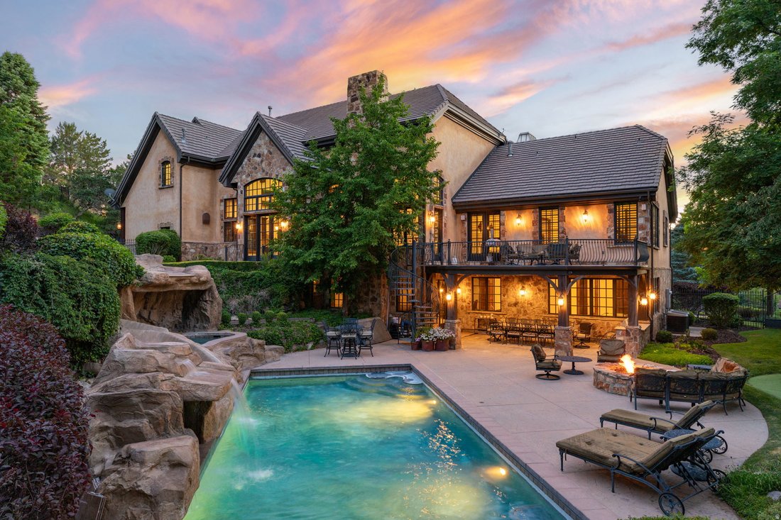 House in Sandy, Utah, United States 2 - 18339988