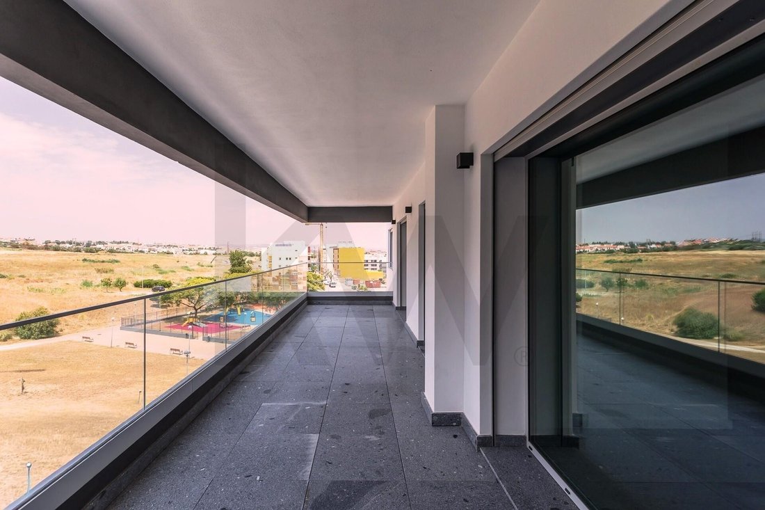 Apartment in Camarate, Unhos e Apelacao, Lisbon, Portugal 1 - 18277533