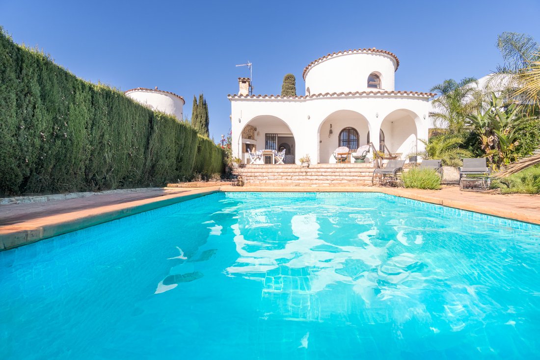 Villa in Empuriabrava, Catalonia, Spain 4 - 18336547
