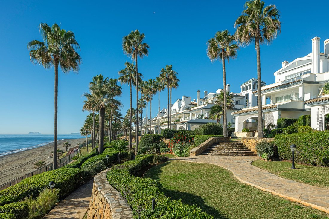 Appartamento a Estepona, Andalusia, Spagna 4 - 18347247