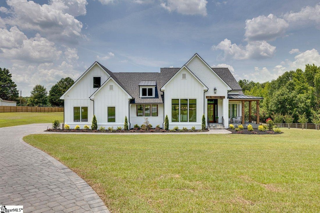 House in Travelers Rest, South Carolina, United States 1 - 18339718