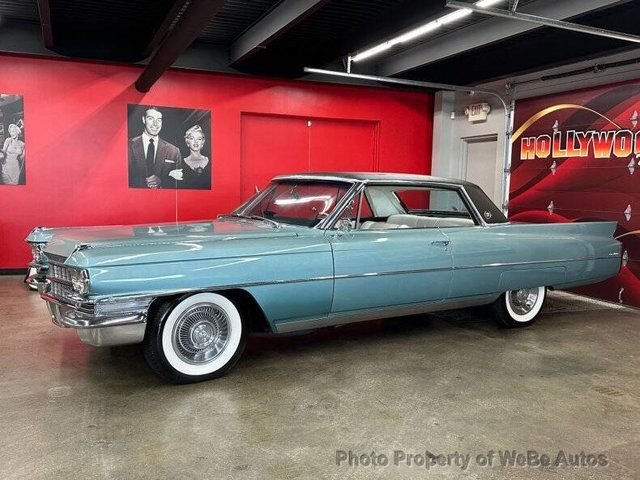 Cadillac Coupe DeVille in Calverton, NY, United States 2 - 18339999