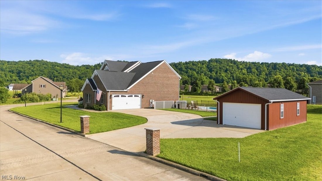 House in Mineral Wells, West Virginia, United States 4 - 18339967