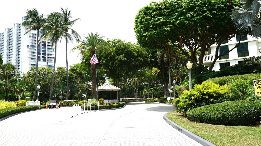 Condo in Key Biscayne, Florida, United States 3 - 18318269