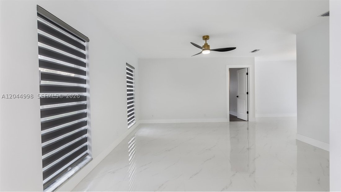 House in Coral Springs, Florida, United States 3 - 18349757