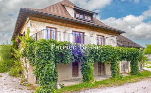 Haus in Seyssel, Auvergne-Rhone-Alpen, Frankreich 1