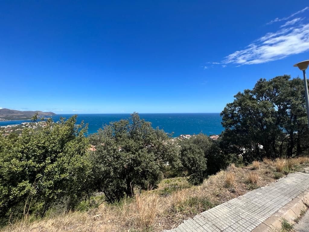 Land in Llanca, Catalonia, Spain 4 - 18335143