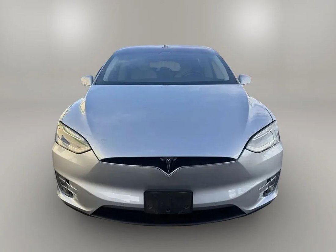 Suv in Riverside, CA, United States 2 - 18344859